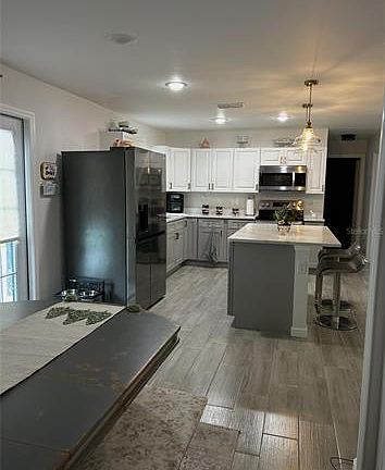 4th image of 901 Roper St