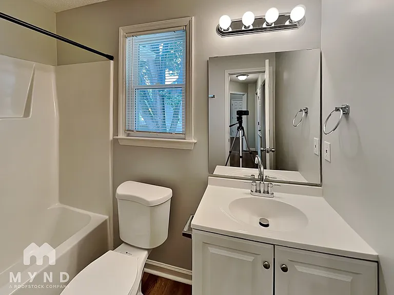 2209 Maybrook Dr — Photo 17