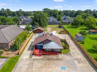 2635 Country Club Rd, Lake Charles, LA 70605