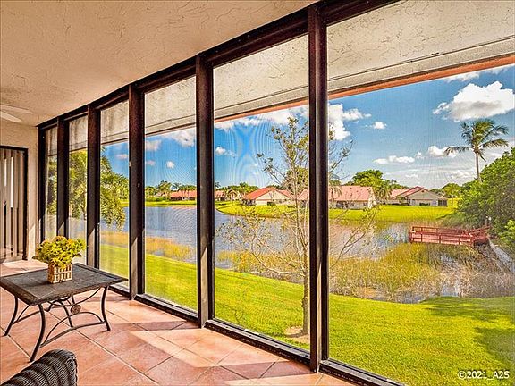 4th image of 7824 Lexington Club Blvd APT D