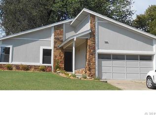 5226 S 32nd Pl W, Tulsa, OK 74107