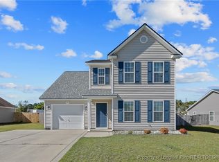 586 Broad Dr, Raeford, NC 28376