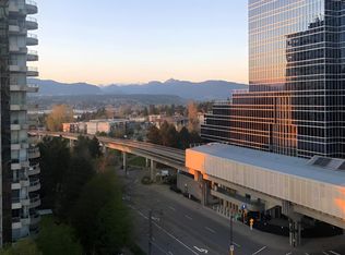 10777 University Dr #909, Surrey, BC