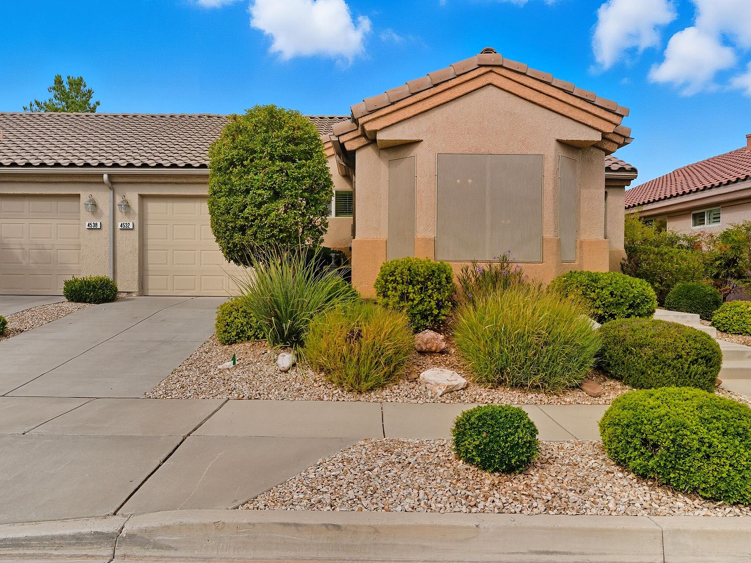 4532 S Cold River Dr