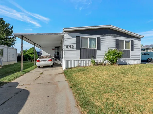 3860 S Midland Dr #A42, Roy, UT 84067