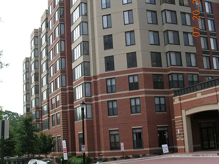 2220 Fairfax Dr #209 — Photo 1