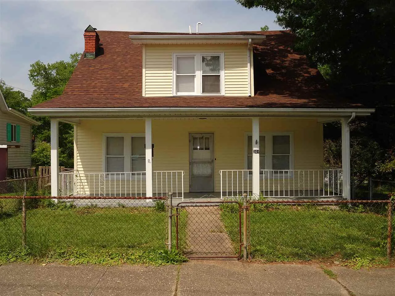 301 Gallaher St photo 1