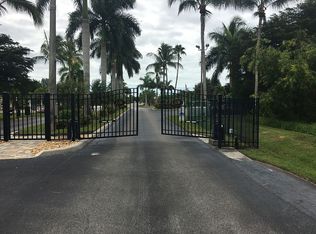 405 Clamshell Ln, Fort Myers Beach, FL 33931