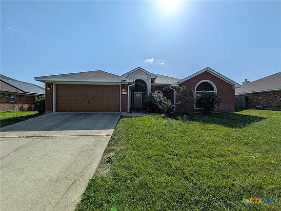 2nd image of 4805 Cinnabar Way