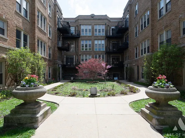 1633 W Pratt Blvd APT 2S, Chicago, IL 60626