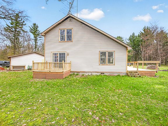 5th image of 22597 Tamarack Rd
