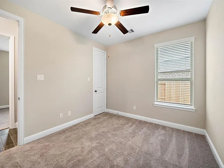 2403 Madera Landing Ln — Photo 31