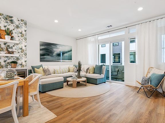 Deerwood Heights in San Ramon by Trumark Homes I Great Room