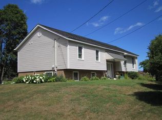 104 Ford Rd, Marquette, MI 49855