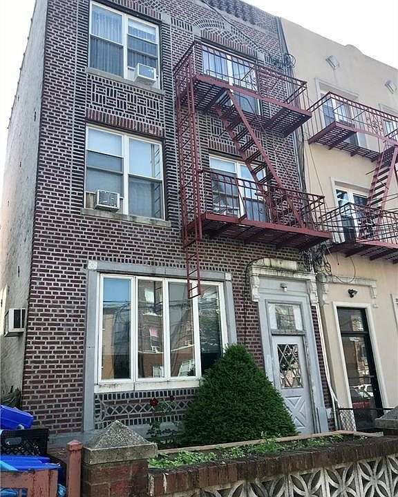 1st image of 2338 82nd St
