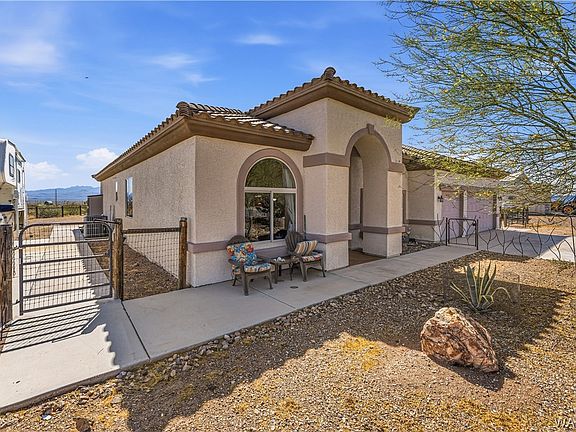 4th image of 4256 Zircon Rd