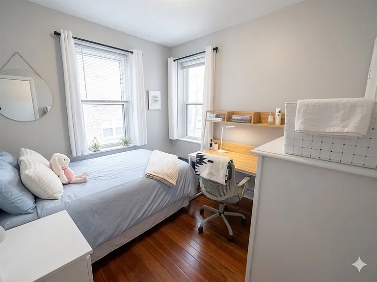 35 Charter St #2 — Photo 5