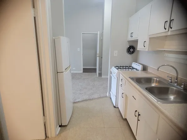 512 N Ardmore Ave, Villa Park, IL 60181