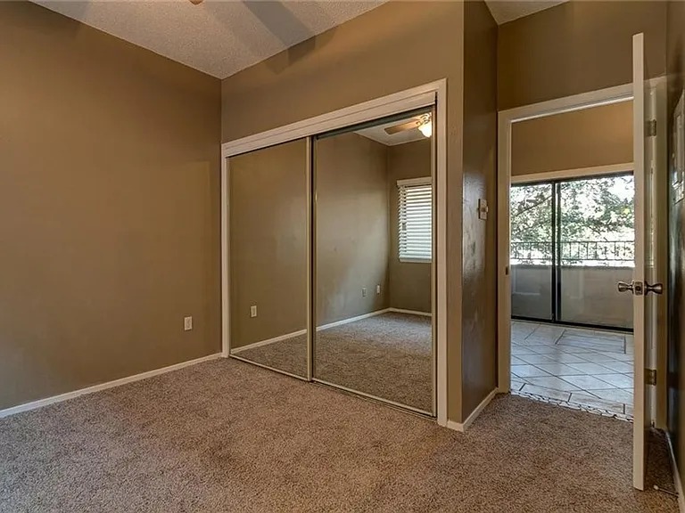 2714 Nueces St #203 — Photo 12
