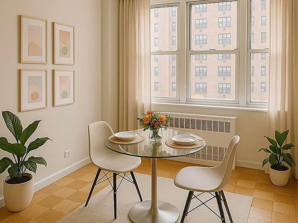 2nd image of 301 E 73rd St APT 4C