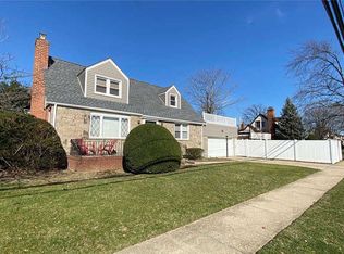 108 Oliver Ave, Valley Stream, NY 11580