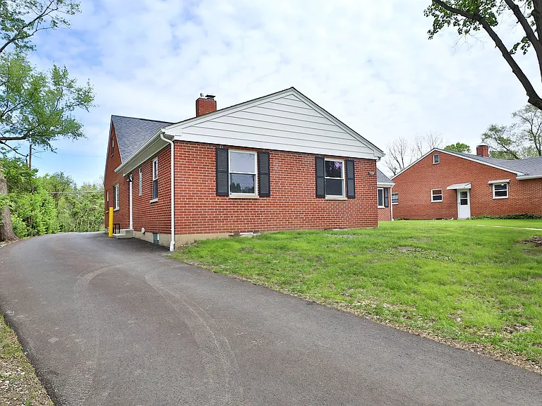 154 Fairway Dr — Photo 25