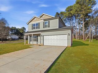 1679 Old Hollow Rd, Winston Salem, NC 27105