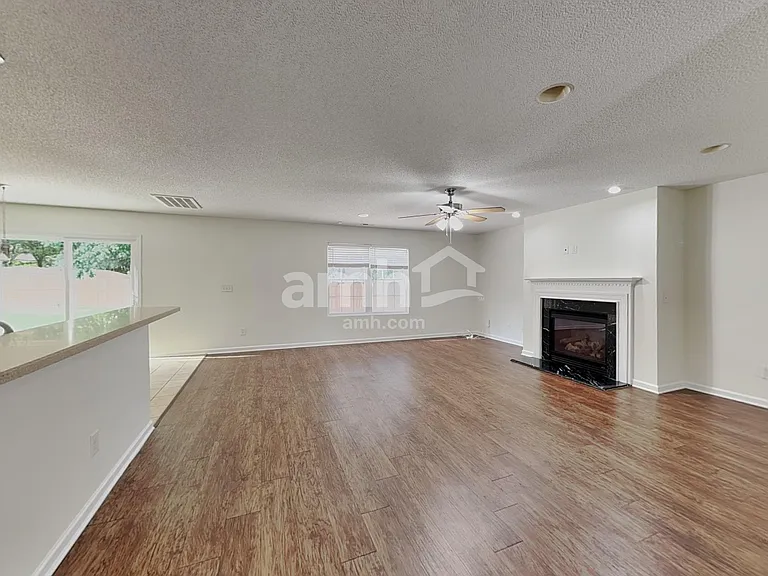 2305 Apple Glen Ln — Photo 7
