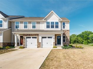 1145 Meadow Run, Akron, OH 44321