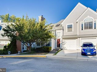 322 Overlook Dr, Occoquan, VA 22125