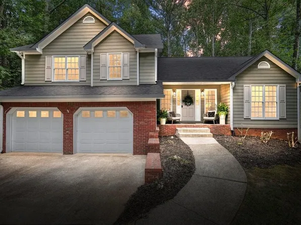 608 Wedgewood Dr, Woodstock, GA 30189