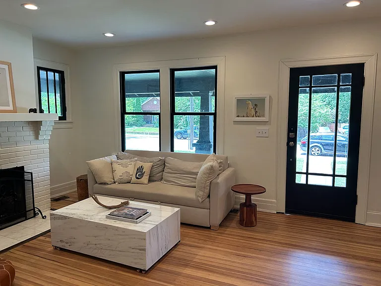 1507 Douglas Ave — Photo 4