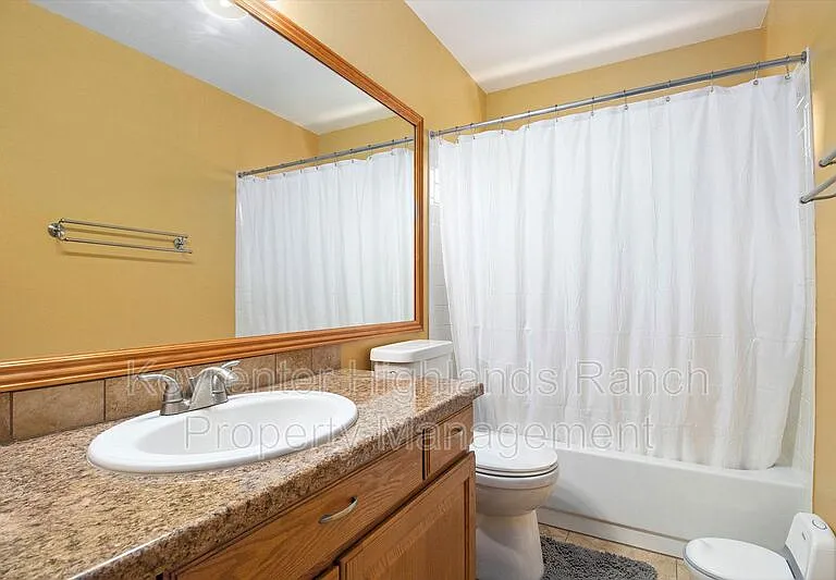 9765 Spring Hill St — Photo 10