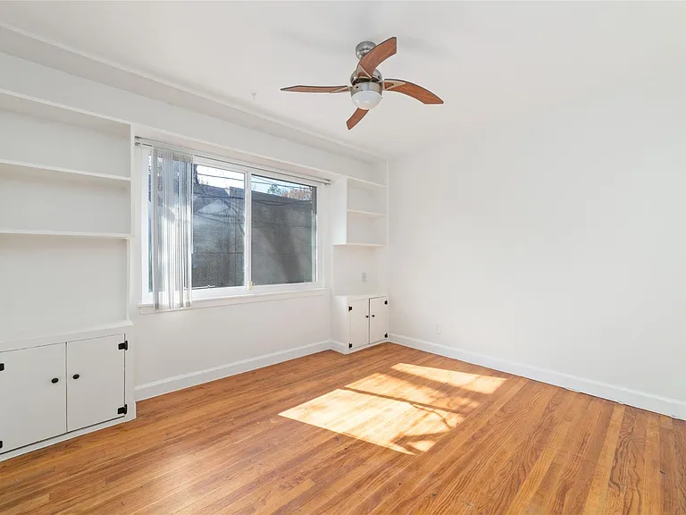 4415 Merwin St — Photo 12