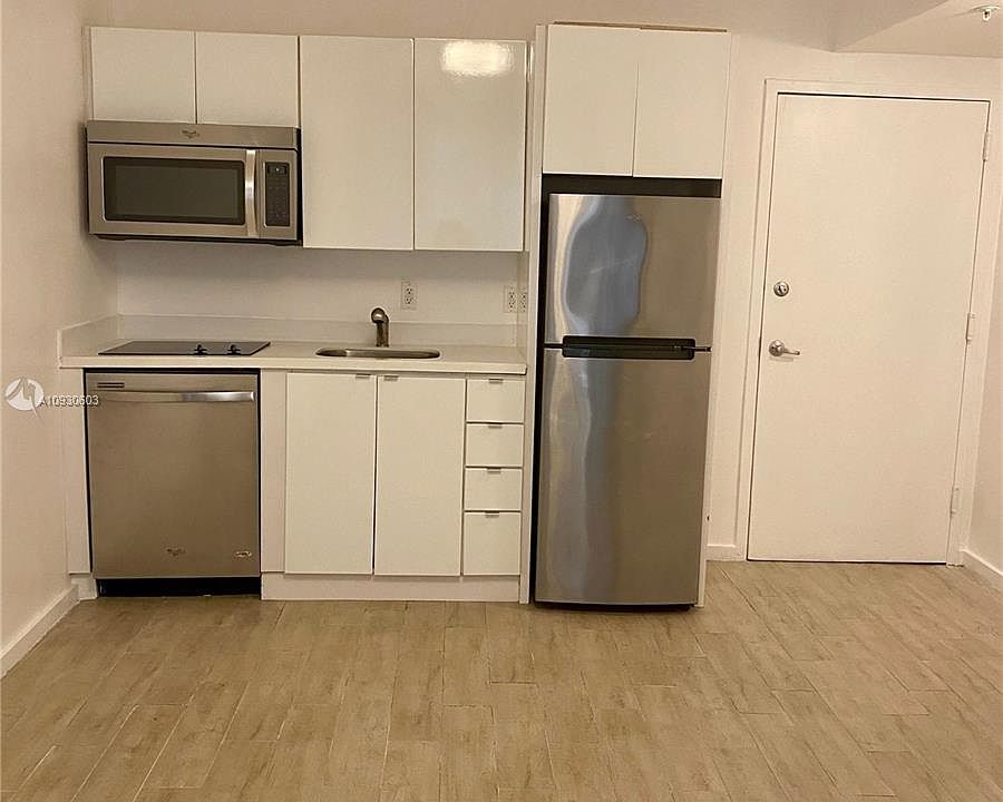 1st image of 1611 Meridian Ave APT 106