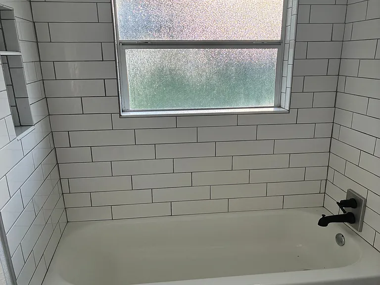 3287 Great Neck St — Photo 9