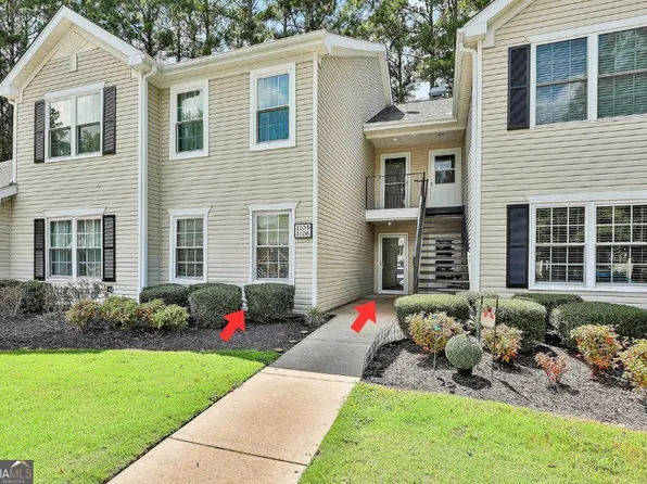 1103 Ridgelake Dr, Peachtree City, GA 30269