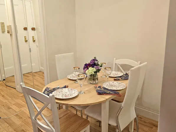 202 Seeley Street image 14 of 25