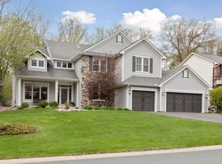 4633 Stonecliffe Dr, Eagan, MN 55122