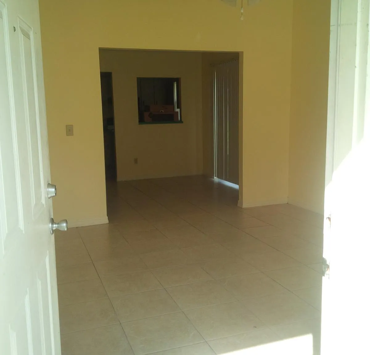 2 bed, 870 sqft, $1,100 — Photo 3