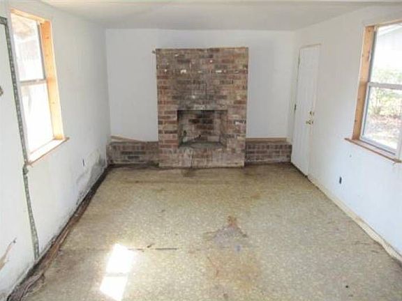 Family Room w/FP