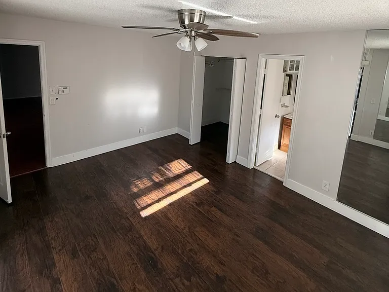 9883 Liberty Ct — Photo 22