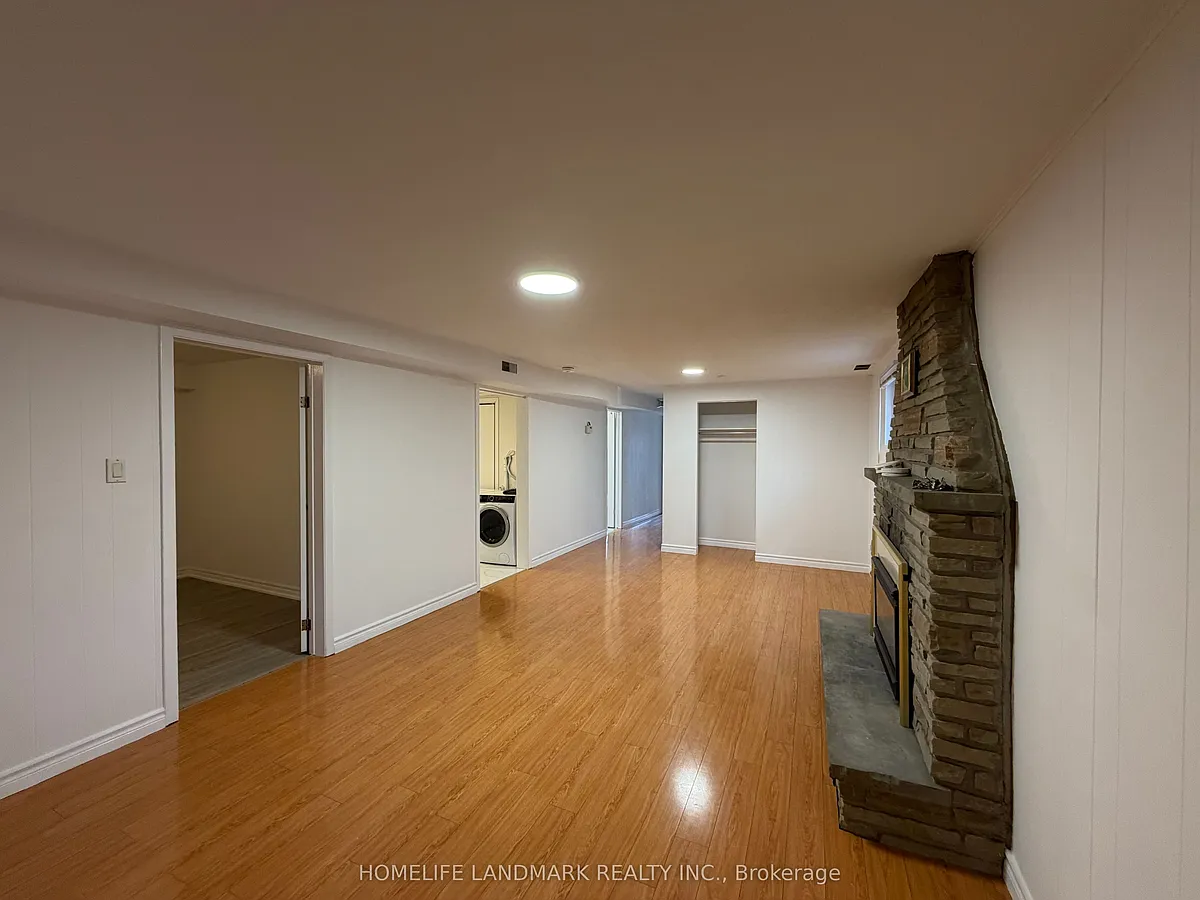 Building Photo - 98 Van Horne Ave #LOWER