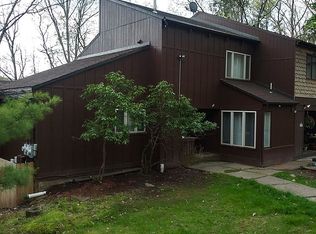 72 Arapahoe Ln, Hazleton, PA 18202