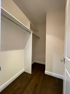 Rented by Avenues Real Estate | media 17