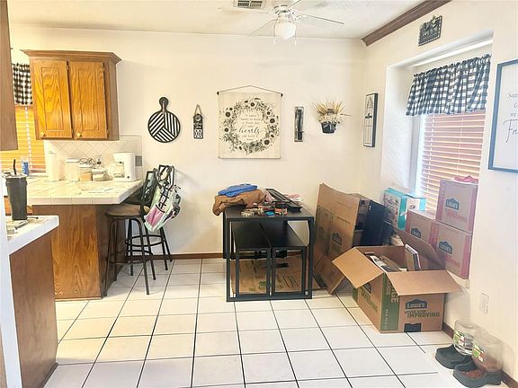 5th image of 1125 SW 100th St