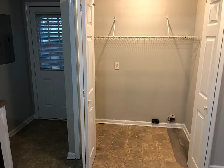 105 Julia St — Photo 11