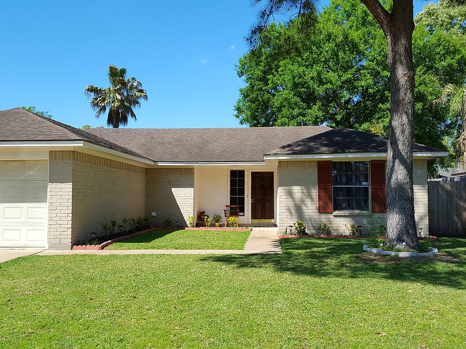 1st image of 21142 Park Mount Dr