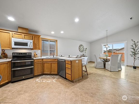 5th image of 7908 Madiera Dr