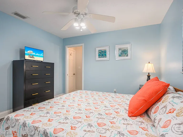 5511 Avenida Del Mare — Photo 16